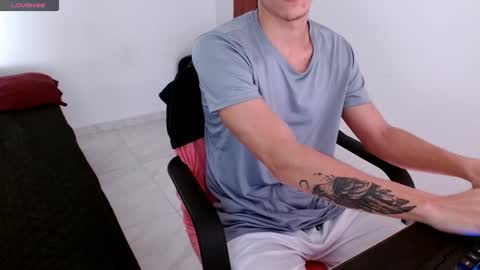 davidsalazar33 online show from 09/13/25, 05:35