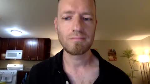 Snapshot of davidwilcox1982 chatting on 10/07/25, 02:31 Dave online show from 10/07/25, 02:31