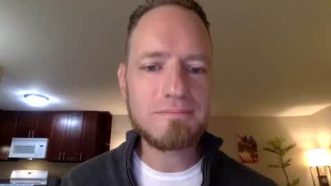 Snapshot of davidwilcox1982 chatting on 10/27/25, 02:59 Dave online show from 10/27/25, 02:59