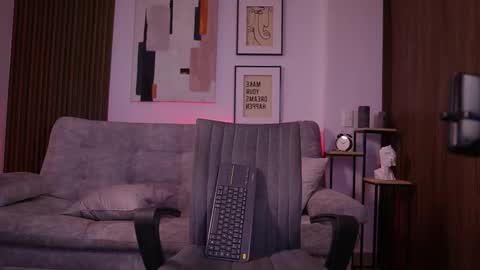 Davies brown    schedule 12pm to 5pm col time online show from 02/01/26, 08:29