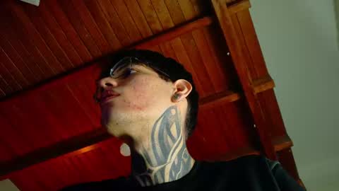 daviid_huge online show from 06/13/26, 08:23