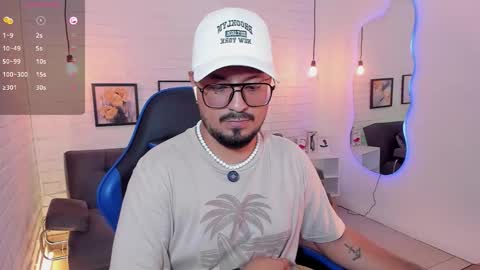 Snapshot of daviidevans chatting on 09/14/25, 02:27 David Evans online show from 09/14/25, 02:27