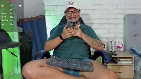 Snapshot of daviidevans chatting on 09/23/25, 10:35 David Evans online show from 09/23/25, 10:35