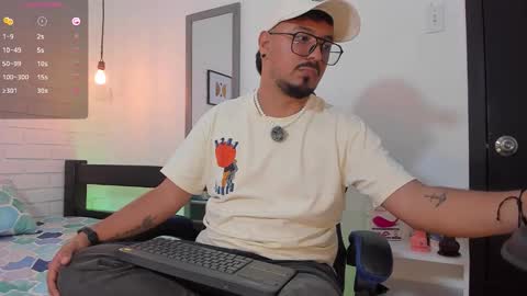 Snapshot of daviidevans chatting on 10/11/25, 08:46 David Evans online show from 10/11/25, 08:46