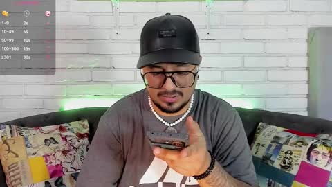 Snapshot of daviidevans chatting on 12/16/25, 07:08 David Evans online show from 12/16/25, 07:08