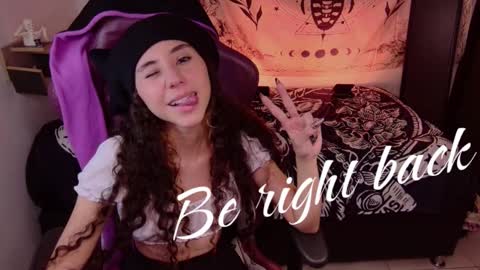 Davina online show from 12/15/25, 04:11