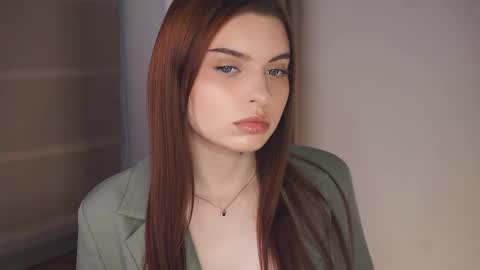 Louise online show from 04/15/26, 10:10