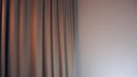 Louise online show from 04/22/26, 10:33