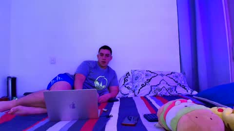 Snapshot of davinson_01 chatting on 01/15/25, 07:59 Davinson online show from 01/15/25, 07:59