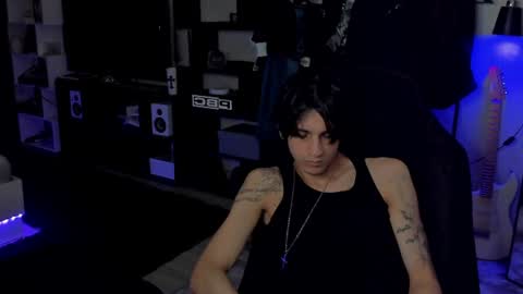 davis online show from 08/03/26, 12:20