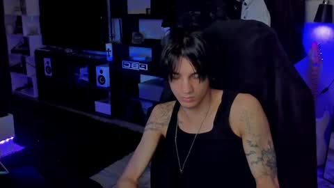 davis online show from 08/04/26, 07:00