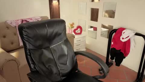 davoxer online show from 04/12/26, 03:22