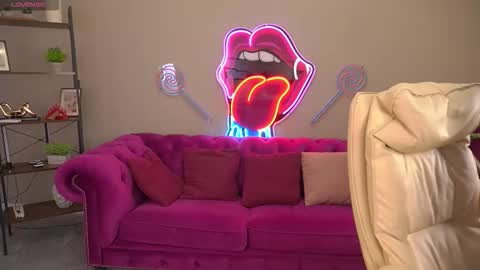 Snapshot of dawngwin chatting on 03/17/26, 01:36 DawnGwin Sasha online show from 03/17/26, 01:36