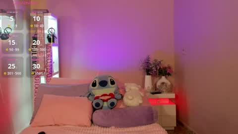 Snapshot of dayanahill2 chatting on 07/19/26, 10:02 Dayana Hill online show from 07/19/26, 10:02