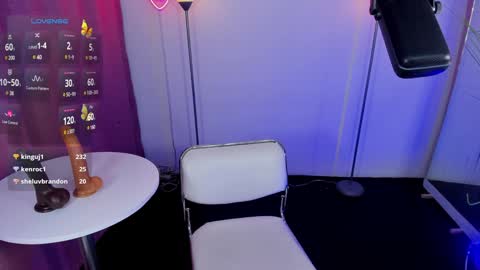 Snapshot of dayanna_tecca chatting on 12/13/24, 01:26 I am Dayanna tecca online show from 12/13/24, 01:26