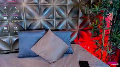 Dayanne online show from 10/31/25, 10:44