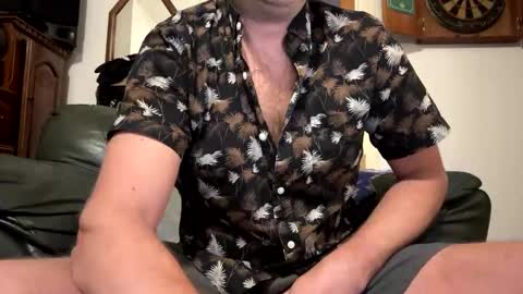 Snapshot of dayblue chatting on 10/20/25, 08:37 dayblue online show from 10/20/25, 08:37