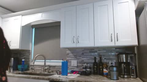 Snapshot of dazeydo chatting on 10/06/25, 07:22 Dazey online show from 10/06/25, 07:22