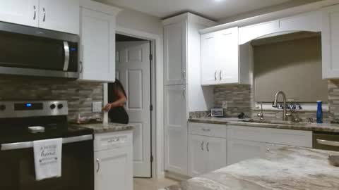 Snapshot of dazeydo chatting on 12/17/25, 11:44 Dazey online show from 12/17/25, 11:44