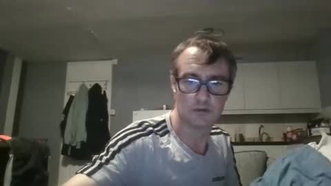 Dazzill online show from 10/18/25, 06:30