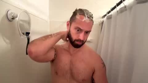 Snapshot of dblum75 chatting on 02/09/25, 05:33 dblum75 online show from 02/09/25, 05:33