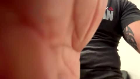 Snapshot of dblum75 chatting on 01/06/26, 11:58 dblum75 online show from 01/06/26, 11:58