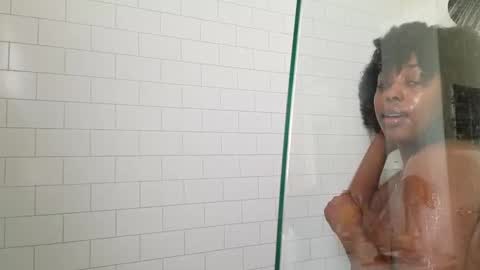 Snapshot of dchcco chatting on 12/30/24, 02:40 Duchess Coco - Coco Puffs online show from 12/30/24, 02:40