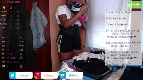 Snapshot of dchcco chatting on 10/22/25, 05:56 Duchess Coco - Coco Puffs online show from 10/22/25, 05:56