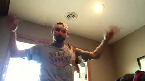 Snapshot of dconstruction chatting on 11/14/25, 08:18 dconstruction online show from 11/14/25, 08:18