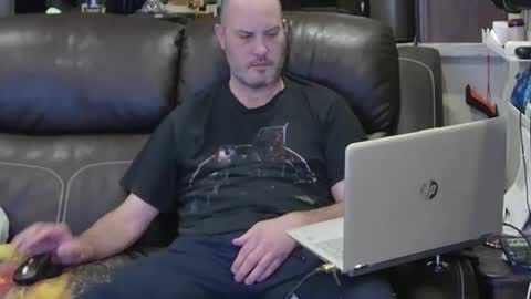 want girl to play with me online show from 12/21/25, 04:36