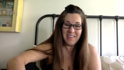 DDMolly online show from 12/30/24, 08:58