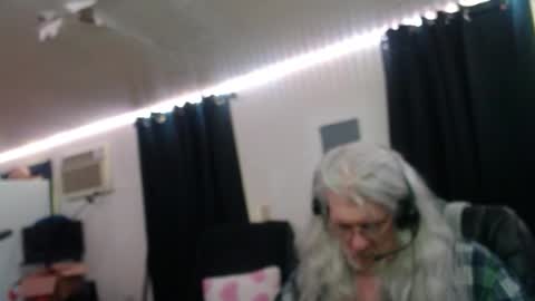 Snapshot of deaconoddeye chatting on 12/16/25, 06:46 deaconoddeye online show from 12/16/25, 06:46