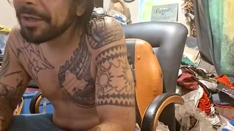 deadbirdink8o8 online show from 04/01/26, 09:32