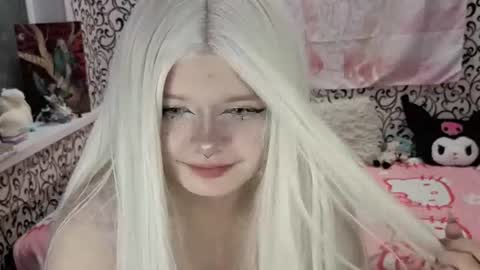 Snapshot of deannemillener chatting on 07/09/26, 06:23 Camille online show from 07/09/26, 06:23