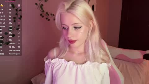 Maggie online show from 06/09/26, 01:56