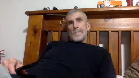 Snapshot of deanofflove2210 chatting on 01/04/25, 03:40 deanofflove2210 online show from 01/04/25, 03:40