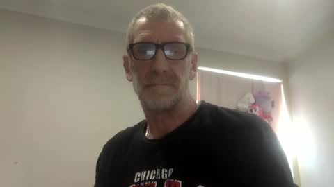 deanofflove221000 online show from 09/15/25, 04:12