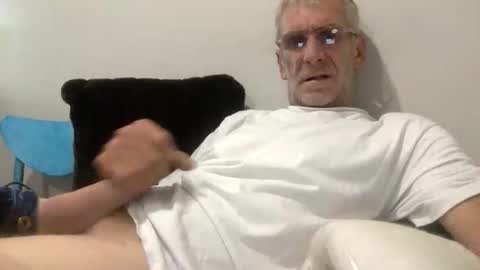 deanofflove221000 online show from 02/24/26, 06:22