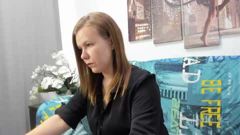 Holly online show from 05/13/26, 02:09