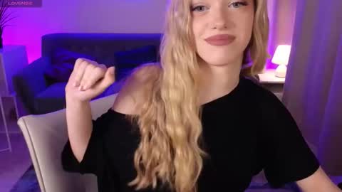 Tessa online show from 03/08/26, 01:59