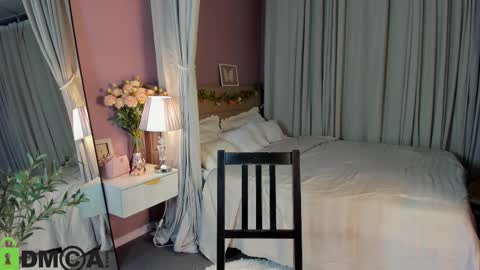 Emily GMT2 Mon 10 AM - 4 PM Wed 10 AM - 4 PM Thu 10 AM - 4 PM Fri 10 AM - 4 PM Sat 10 AM - 4 PM online show from 02/13/26, 05:20