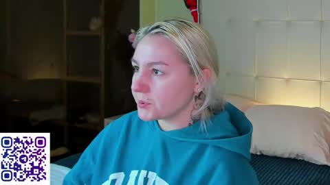 Debbie Mon Tue Fri Sun Sat GMT 3 1000am - 0400pm  online show from 01/09/26, 05:26