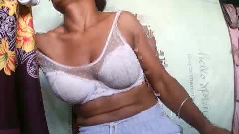 DebbieRiseX online show from 03/17/26, 10:40