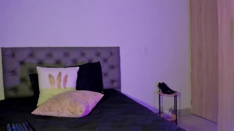 Snapshot of deborah_collins1 chatting on 11/21/25, 02:54 deborah_collins1 online show from 11/21/25, 02:54