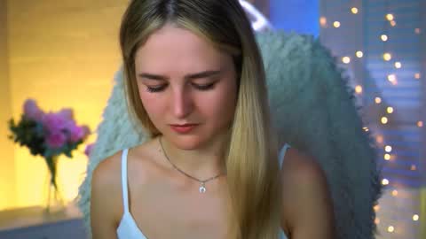 Debora online show from 09/18/25, 03:52