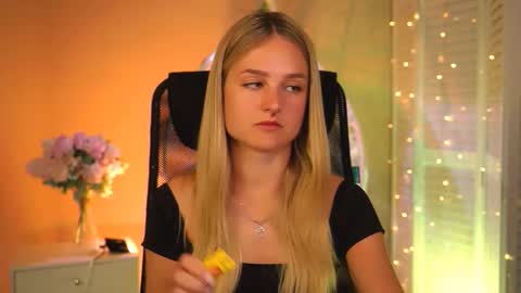 Debora online show from 03/28/26, 04:01