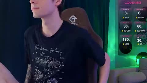 Samuel online show from 03/19/26, 01:31