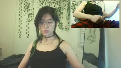 deciduousdoll online show from 01/10/26, 06:15