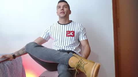 Santiago online show from 03/10/25, 04:46