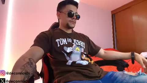 Snapshot of deconrios chatting on 06/20/26, 12:14 Santiago online show from 06/20/26, 12:14